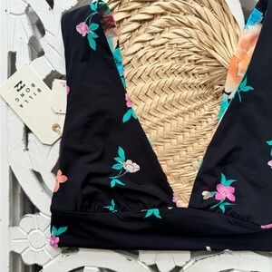 🌸🌸 BILLABONG 🌸🌸 Tropic Time Bikini Swim Plunge Top